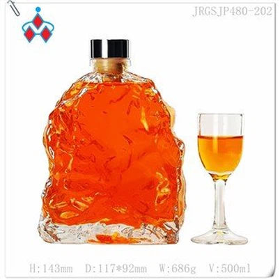 Стъклена бутилка с уникална форма 500 мл