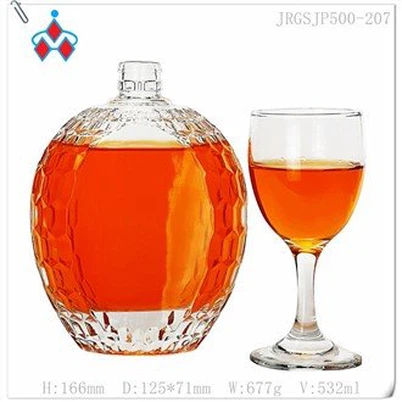 Стъклена бутилка за уиски